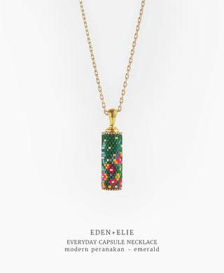 EDEN + ELIE Modern Peranakan capsule pendant necklace - emerald